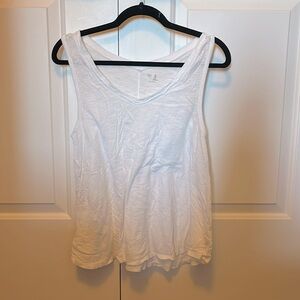Gap Flowy Tank Top
